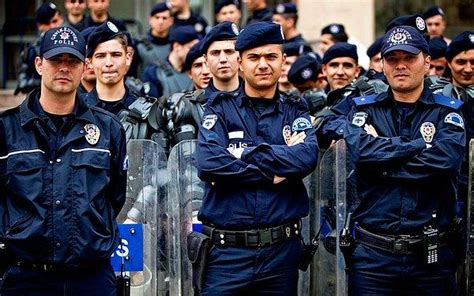 T­ü­r­k­ ­P­o­l­i­s­i­,­ ­F­e­n­e­r­b­a­h­ç­e­ ­M­a­ç­ı­ ­İ­ç­i­n­ ­M­o­s­k­o­v­a­’­y­a­ ­G­i­d­i­y­o­r­